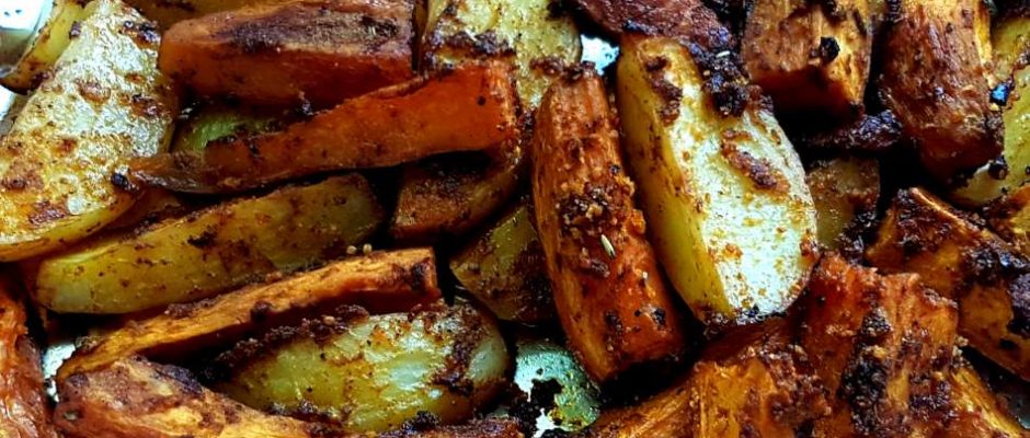 קריספי תפוחי אדמה ובטטות בתנור