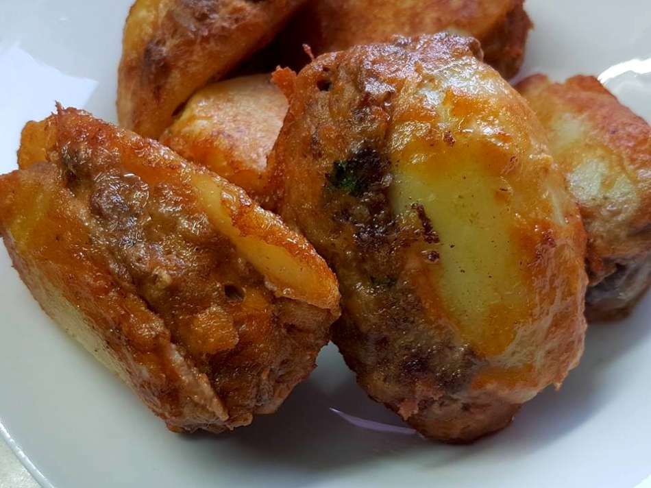 בולט – תפוחי אדמה במילוי בשר מהמטבח הטוניסאי
