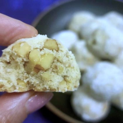 עוגיות אגוזי מלך מושלגות