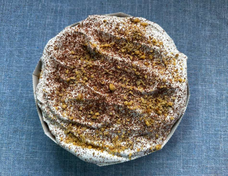 עוגת אגוזים וקצפת לפסח – פרווה